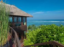 Villa Bidadari Cliffside Estate, Blick auf Meer und Cabana